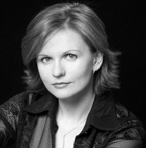 Tamara Alekseeva (Piano & Voz)